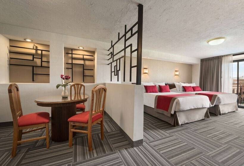 豪华套房, Ramada Plaza By Wyndham Leon