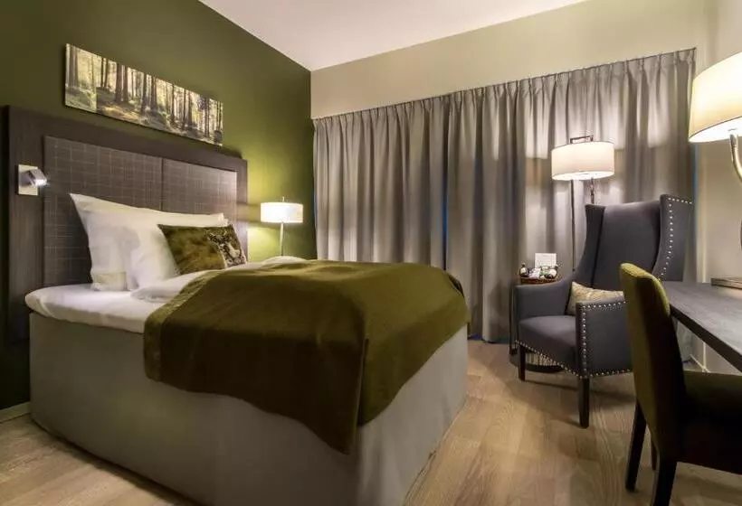 اتاق استاندارد یک نفره, Soria Moria Hotell