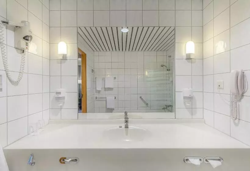 اتاق استاندارد پلاس, Soria Moria Hotell