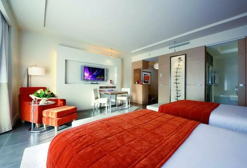 اتاق استاندارد با چشم‌انداز دریا, Monte Carlo Bay Hotel & Resort
