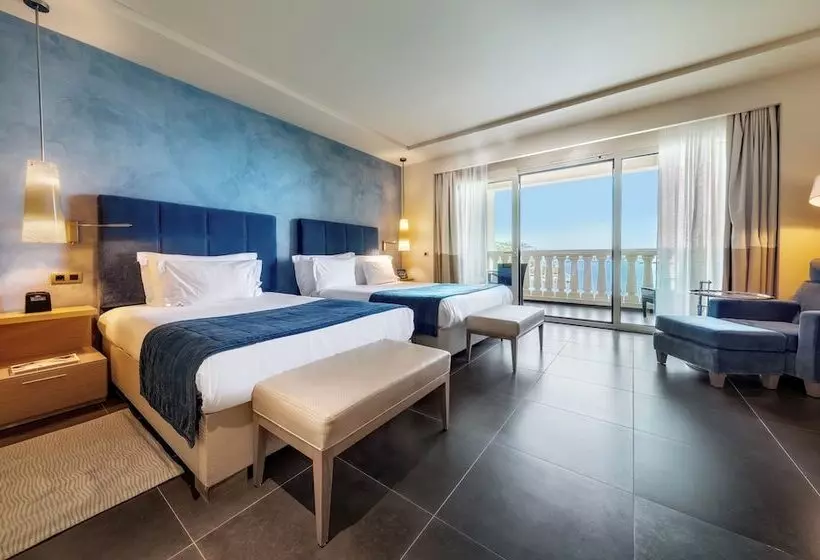 اتاق استاندارد با چشم‌انداز دریا, Monte Carlo Bay Hotel & Resort