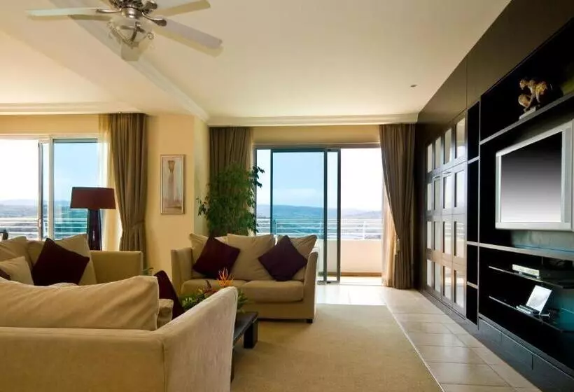 Penthouse Suite
