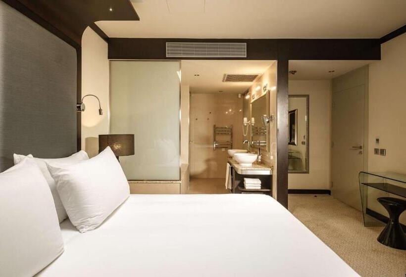 سوئیت پریمیوم, Radisson Blu Resort & Spa, Malta Golden Sands