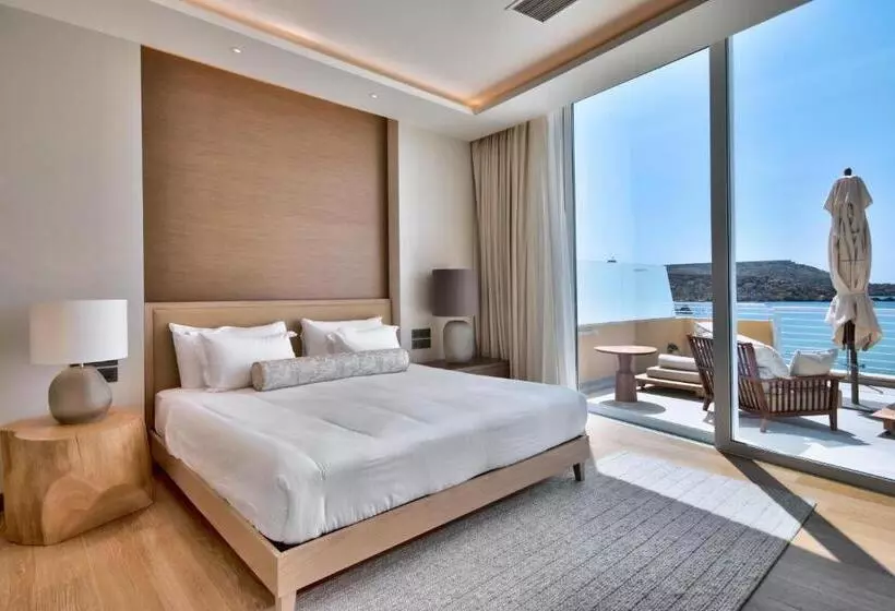 2 Bedrooms Suite Sea View, Radisson Blu Resort & Spa, Malta Golden Sands