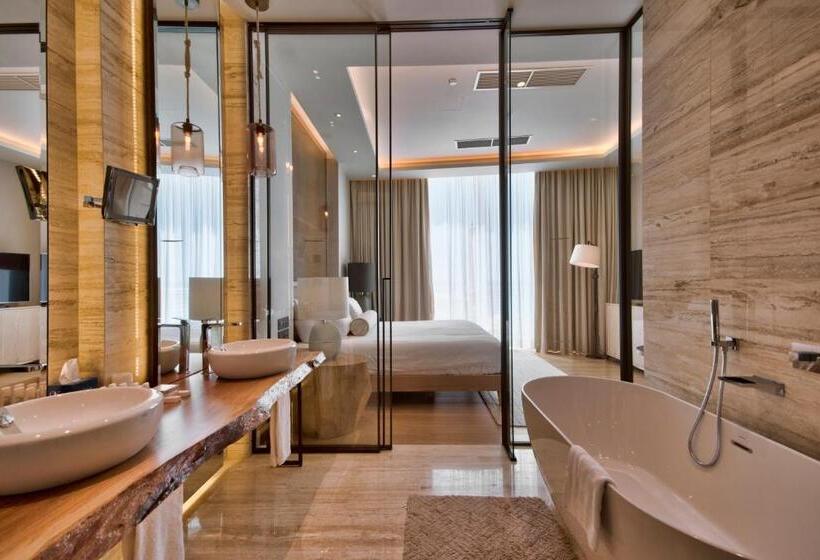 3 Bedroom Suite, Radisson Blu Resort & Spa, Malta Golden Sands