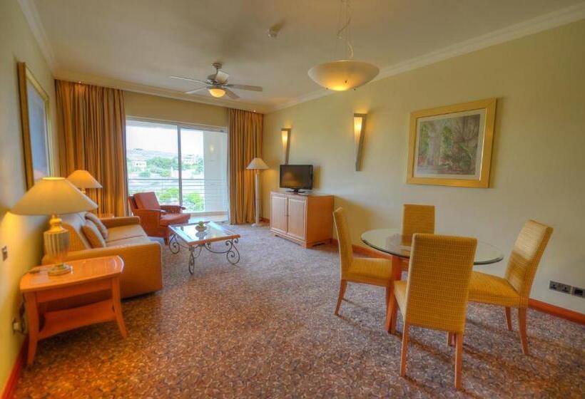 سوئیت با چشم‌انداز, Radisson Blu Resort & Spa, Malta Golden Sands