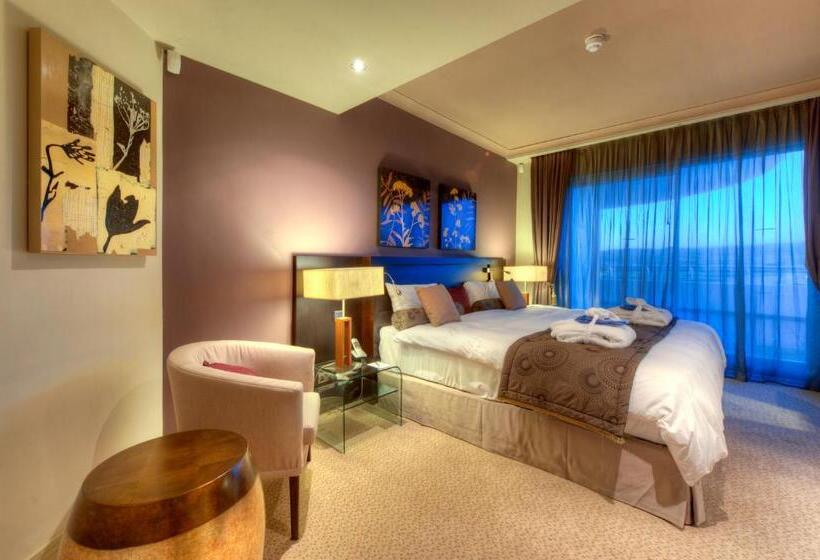 سوئیت پنت هاوس, Radisson Blu Resort & Spa, Malta Golden Sands