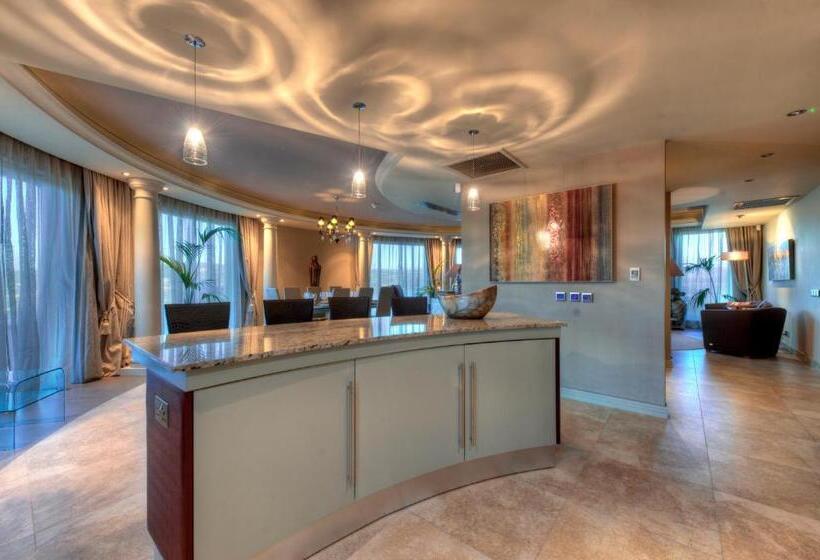 سوئیت پنت هاوس, Radisson Blu Resort & Spa, Malta Golden Sands