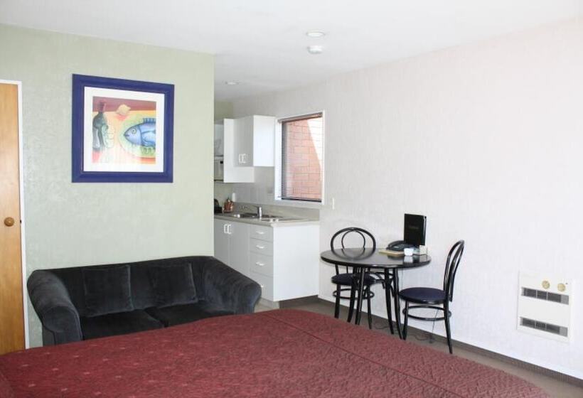 スタンダードスタジオ, 193 Aorangi Manor Motel