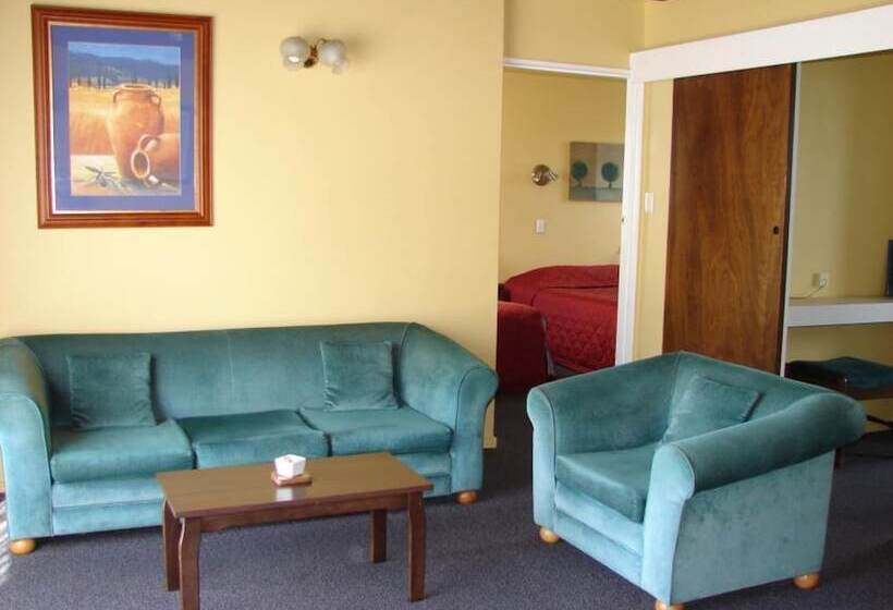 ２ベッドルーム家族用アパートメント, 193 Aorangi Manor Motel
