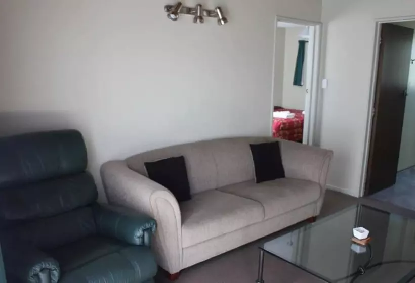 آپارتمان اجرایی 1 خوابه, 193 Aorangi Manor Motel