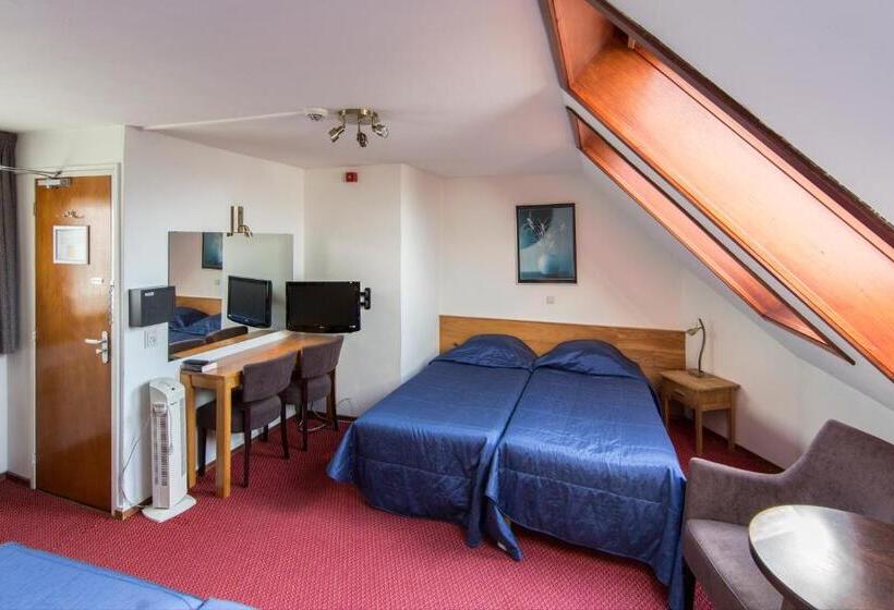 四人标准间, Amsterdam Wiechmann