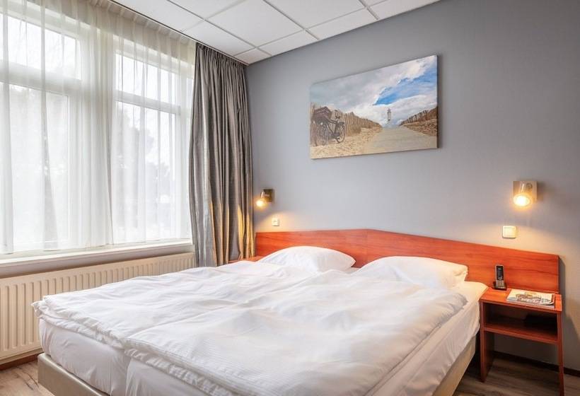 غرفة قياسية, Astoria