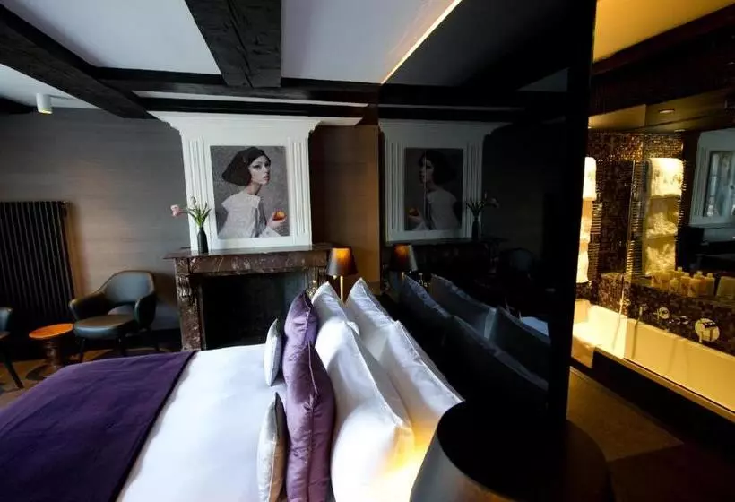 اتاق اجرایی, Canal House   A Curious Group Of Hotels