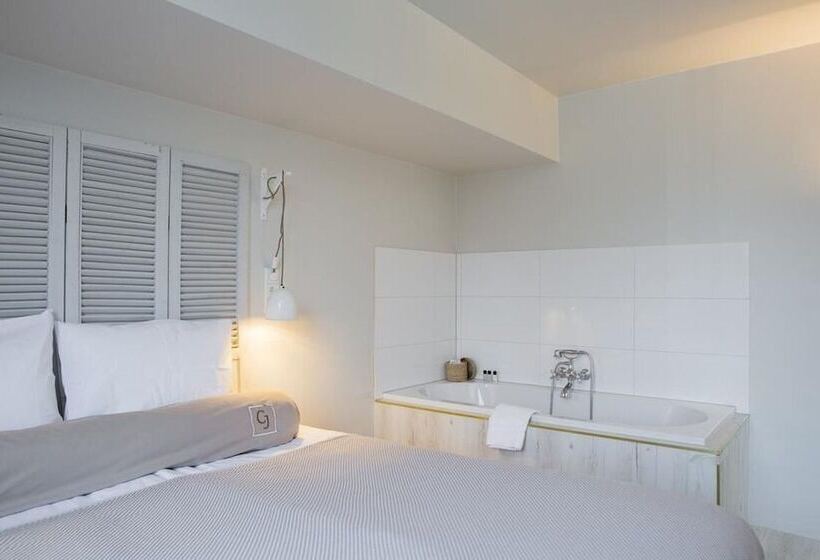 סוויטת ג'וניור, Casa Julia