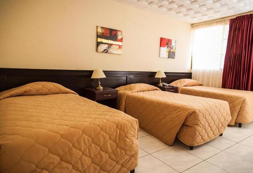 اتاق استاندارد سه نفره, Estrella