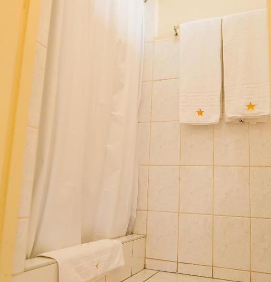 اتاق استاندارد یک نفره, Estrella