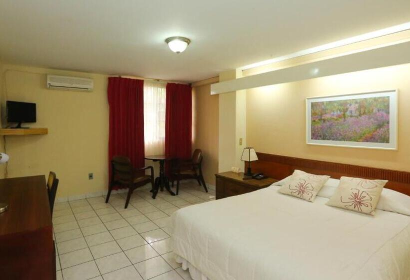 اتاق استاندارد یک نفره, Estrella