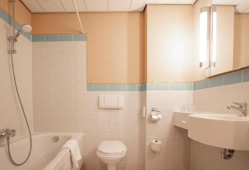 اتاق استاندارد با بالکن, Fletcher Hotel Restaurant Wolfheze