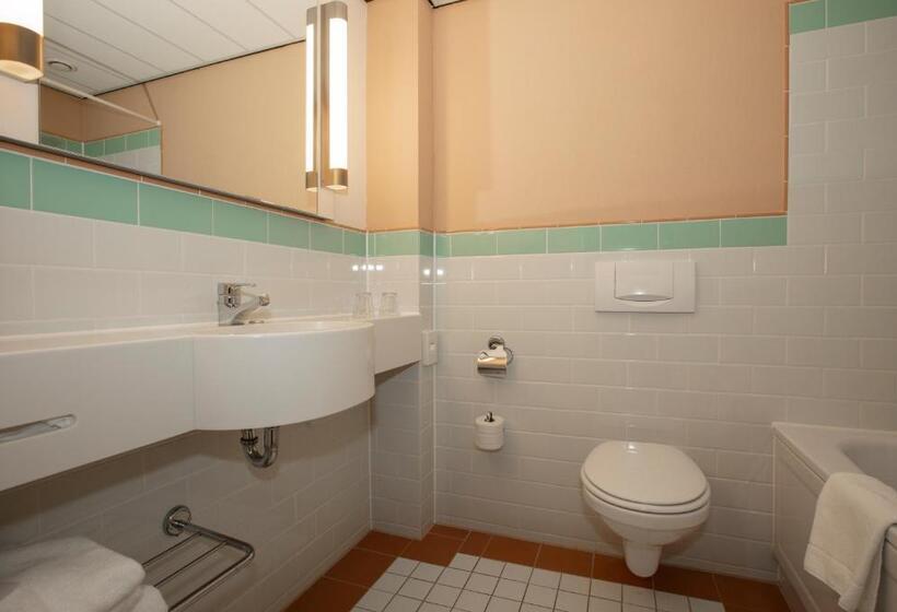 اتاق استاندارد با بالکن, Fletcher Hotel Restaurant Wolfheze