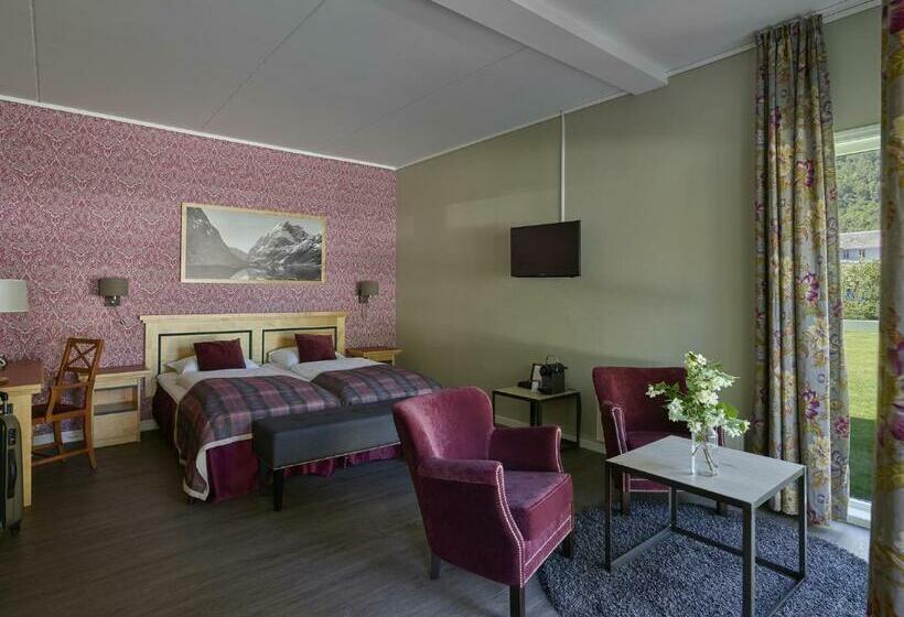 סוויטת ג'וניור, Fretheim