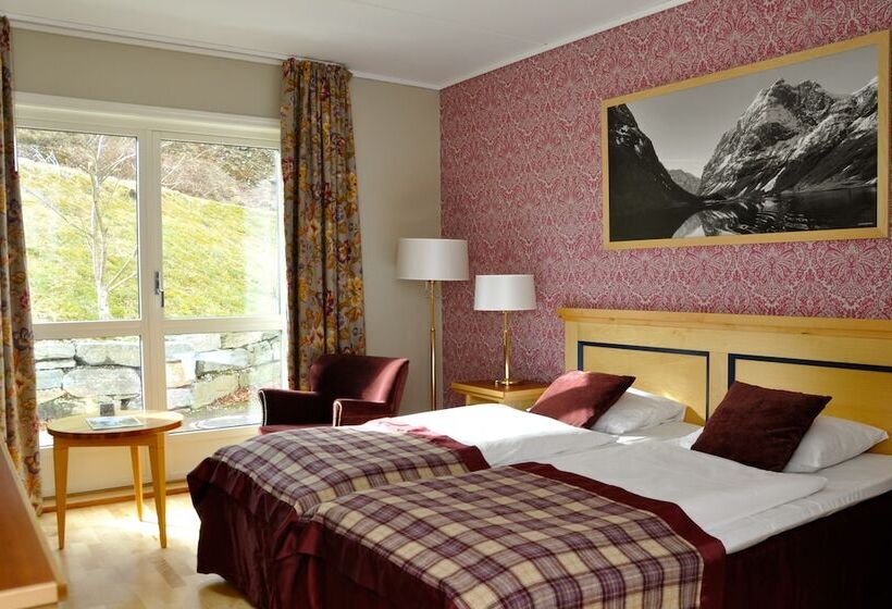 חדר סופריור עם מרפסת, Fretheim