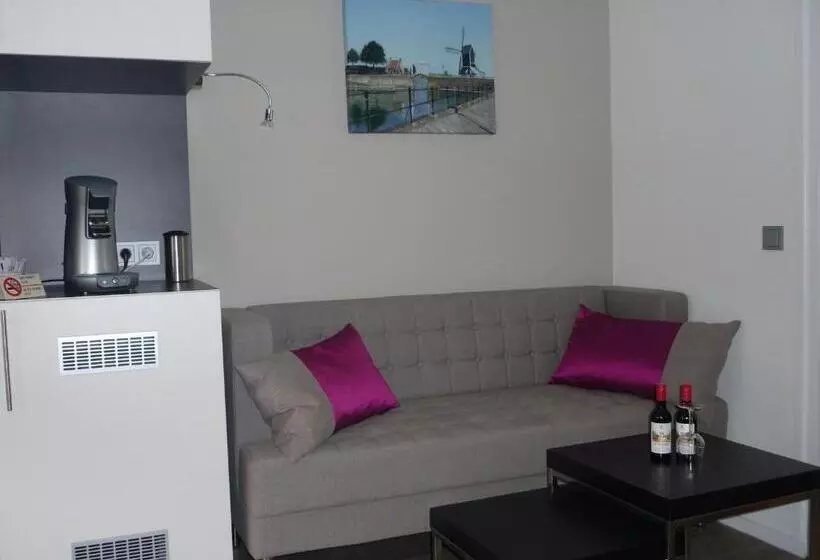 Duplex-huone, In Den Verdwaalde Koogel
