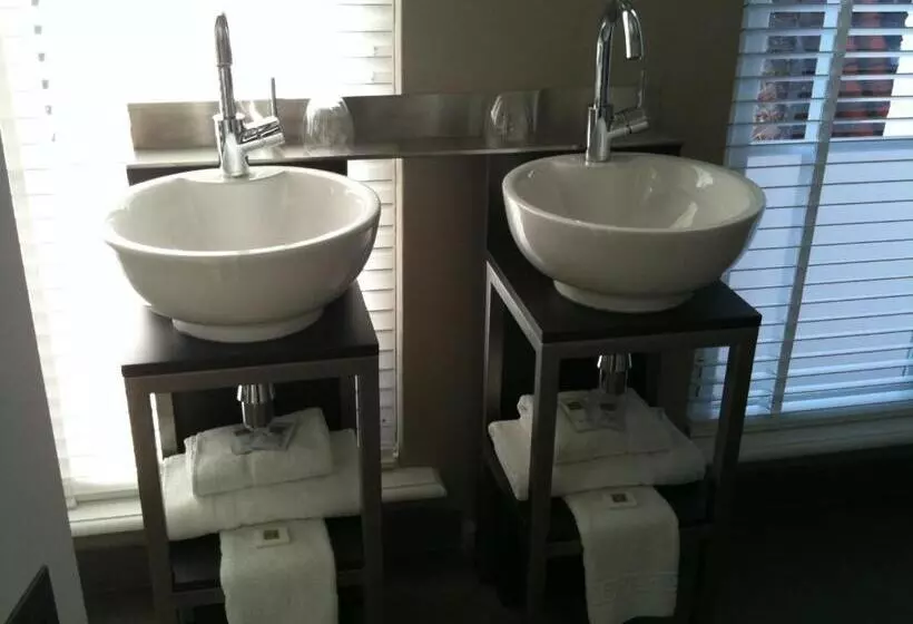 Duplex-huone, In Den Verdwaalde Koogel