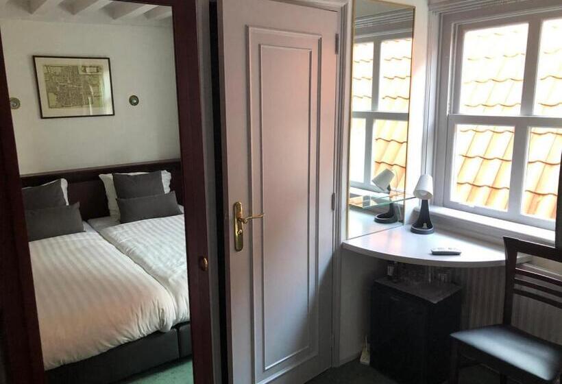 חדר סטנדרט, In Den Verdwaalde Koogel