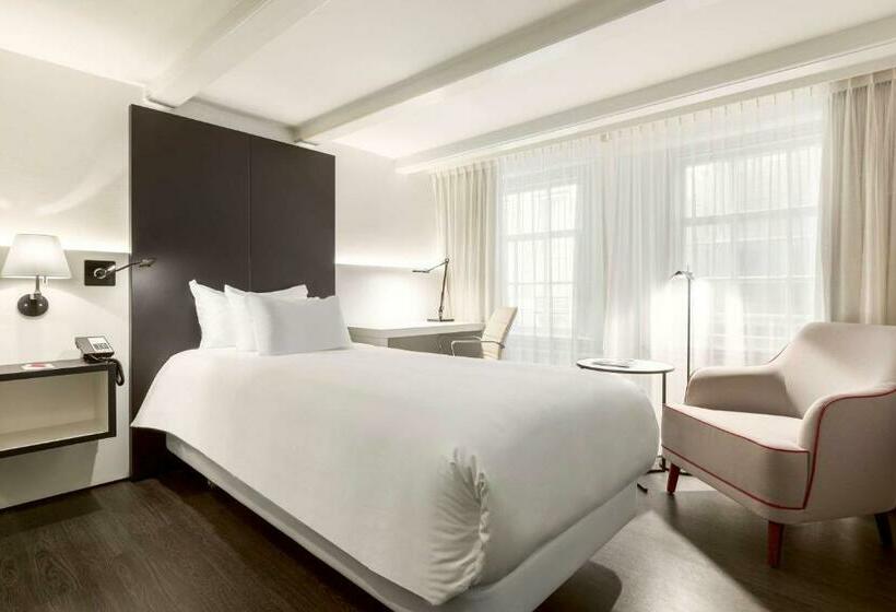 חדר סופריור יחיד, NH Collection Amsterdam Barbizon Palace
