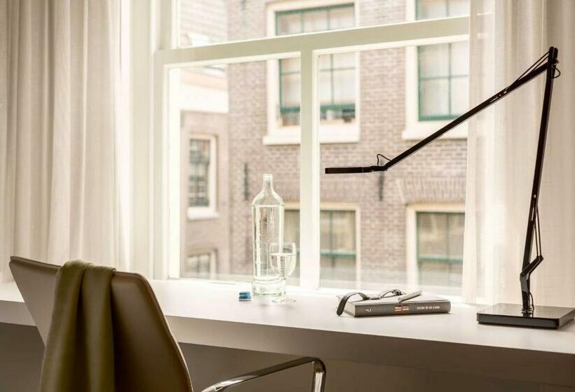 חדר סופריור יחיד, NH Collection Amsterdam Barbizon Palace