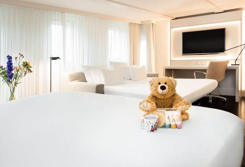 סוויטת ג'וניור, NH Collection Amsterdam Barbizon Palace