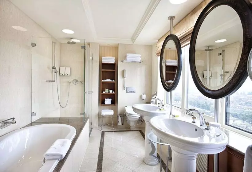 Familiekamer, Okura Amsterdam – The Leading Hotels Of The World