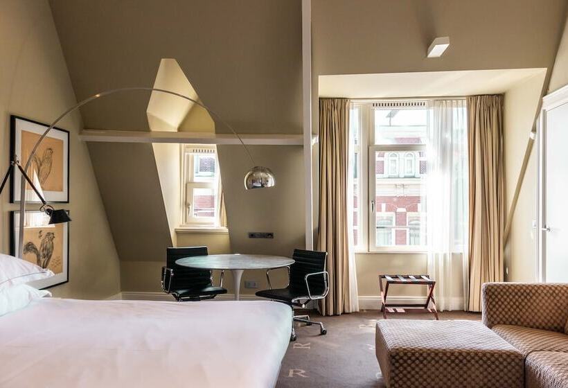 주니어 스위트, Roemer Amsterdam