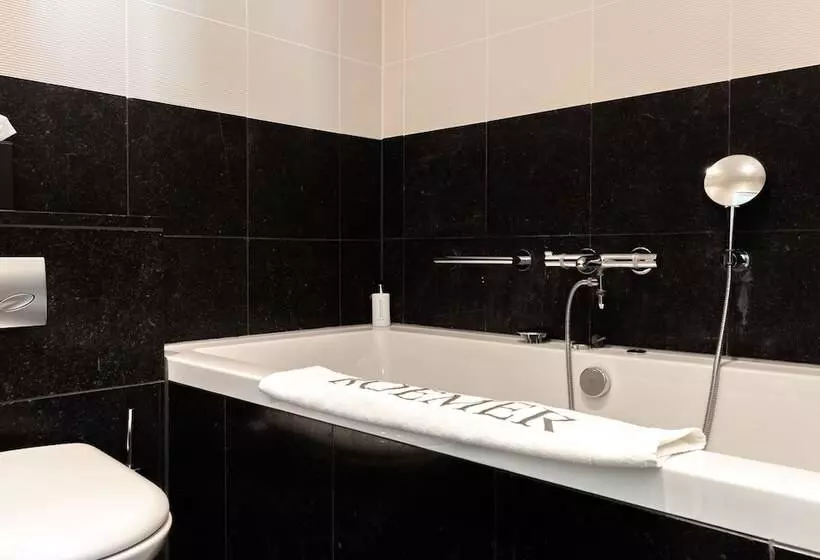 اتاق اجرایی, Roemer Amsterdam