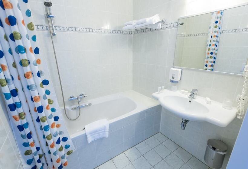 اتاق استاندارد, Ten Cate Emmen