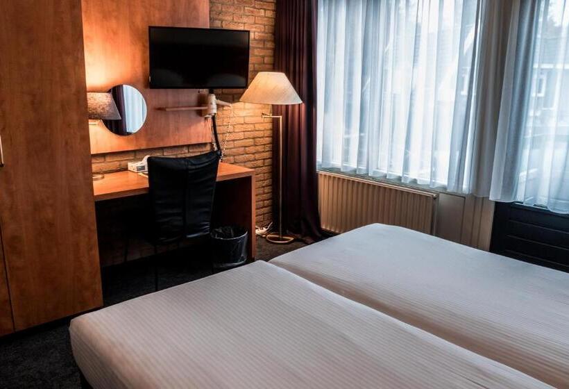 اتاق اکونومی, Ten Cate Emmen