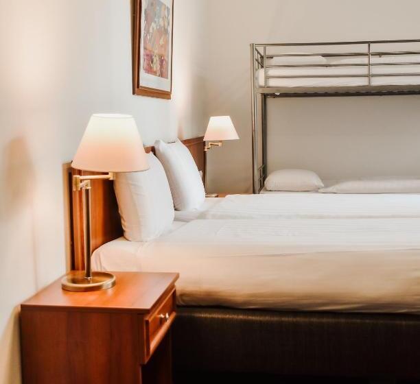 اتاق خانوادگی, Ten Cate Emmen