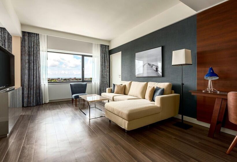 Estudio Familiar, Marriott Hotel The Hague