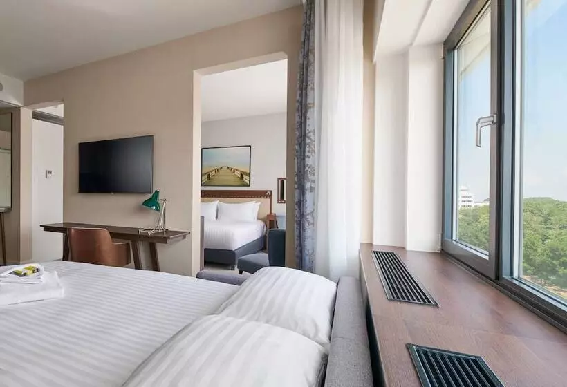 ファミリーステューディオ, Marriott Hotel The Hague
