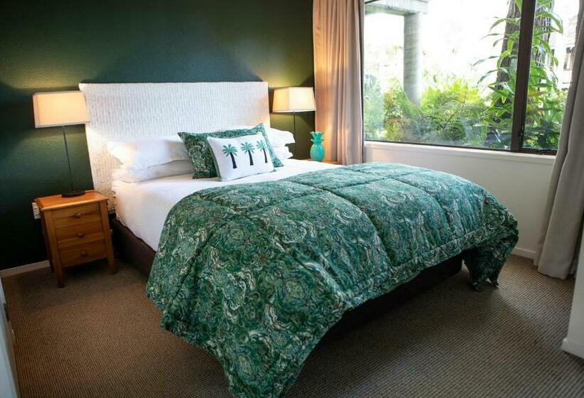 Standard Studio, Emerald Inn On Takapuna Beach