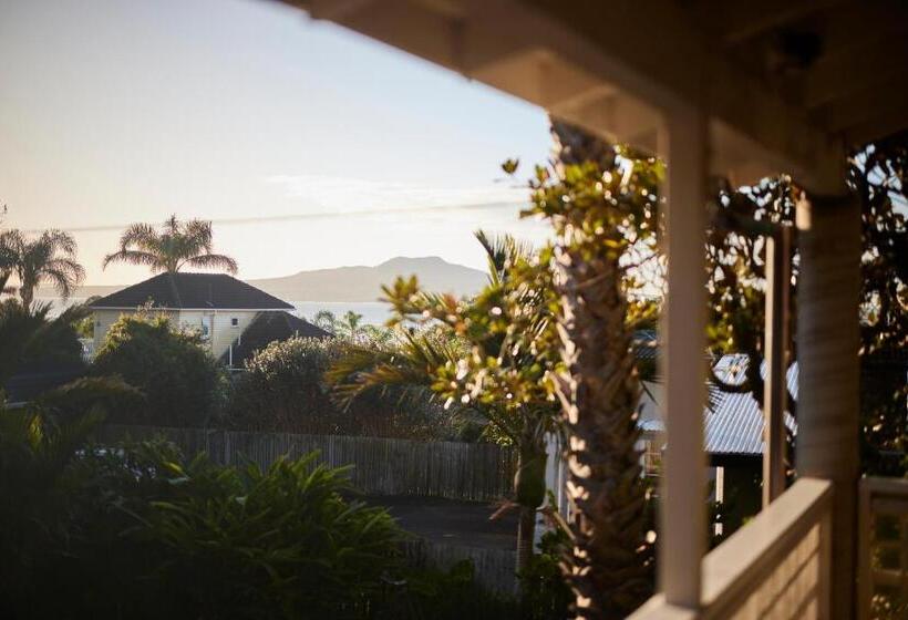 Standard Studio, Emerald Inn On Takapuna Beach