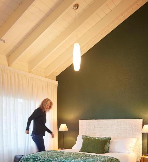 Standard Studio, Emerald Inn On Takapuna Beach