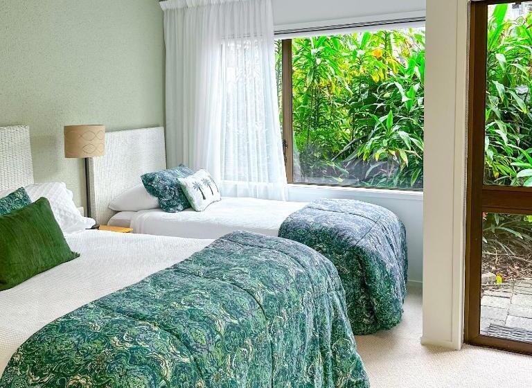 Standard Room Adapted for people with reduced mobility, Emerald Inn On Takapuna Beach