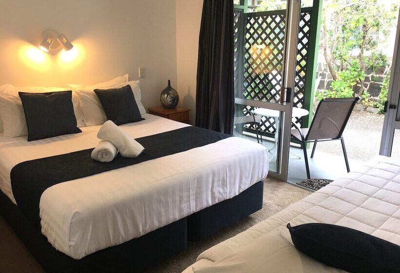 آپارتمان خانوادگی 2 خوابه, Colonial House Motel