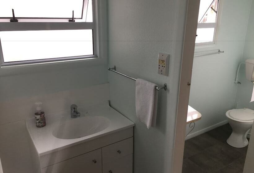 带2个卧室的公寓, Courtesy Court Motel