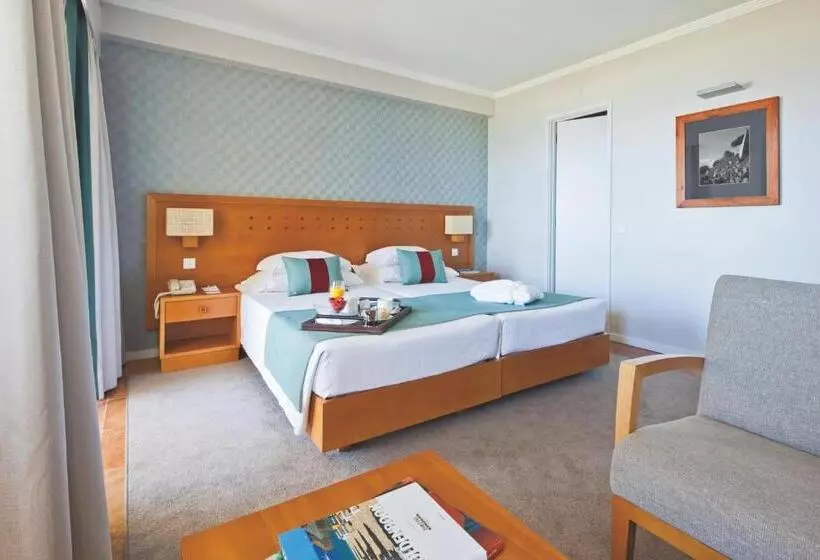 اتاق استاندارد با چشم‌انداز دریا, Ozadi Altura Beach Resort