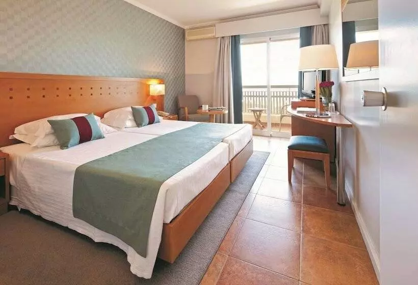 اتاق استاندارد با چشم‌انداز دریا, Ozadi Altura Beach Resort