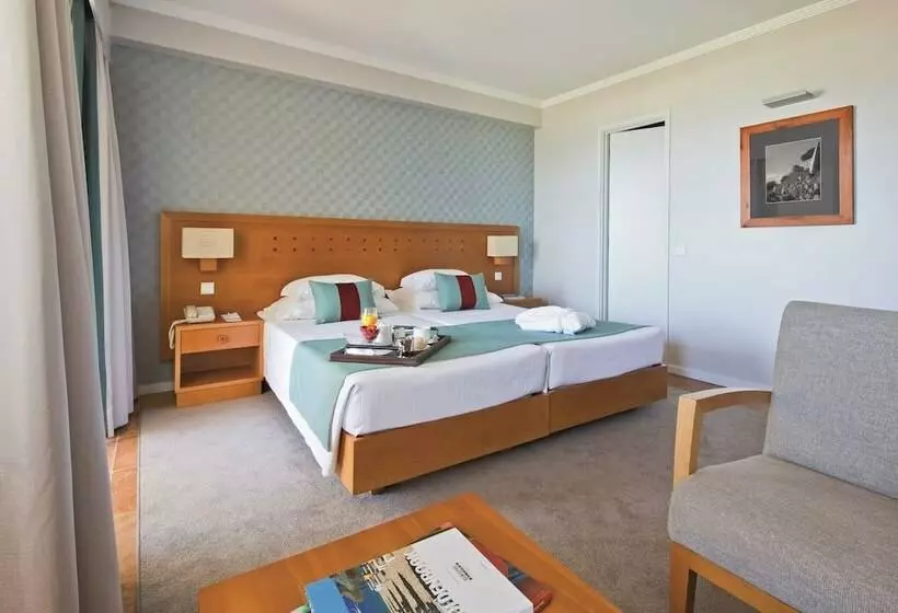 اتاق استاندارد با چشم‌انداز دریا, Ozadi Altura Beach Resort