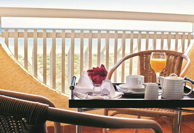 اتاق استاندارد با چشم‌انداز دریا, Ozadi Altura Beach Resort